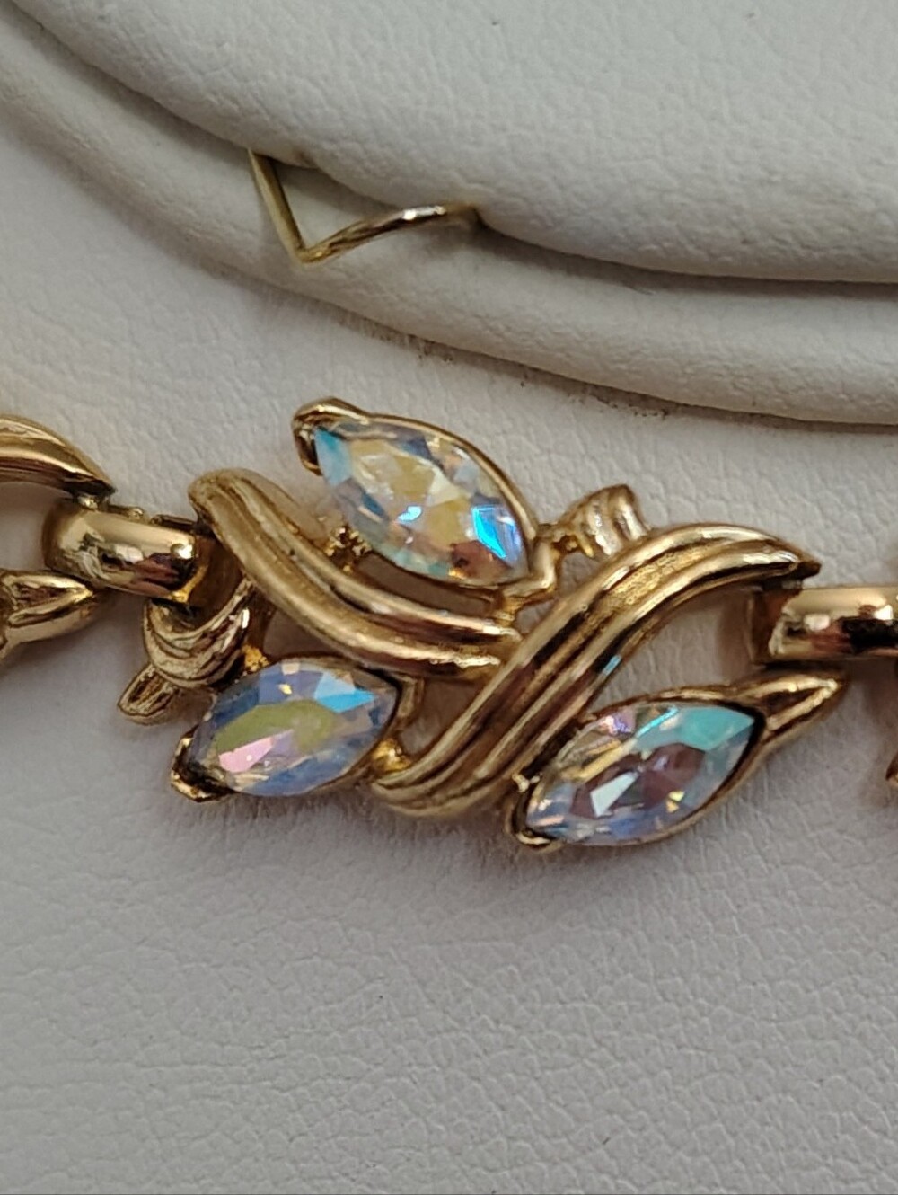 Trifari Gold Tone Choker Necklace with Iridescent Aurora Crystals - Picture 5 of 8